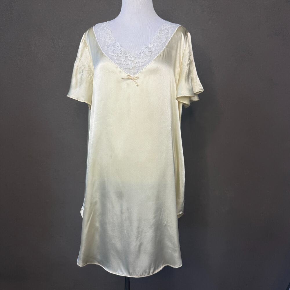Talbots Vintage Cream Lace Trim Nightgown Petite Large Polyester